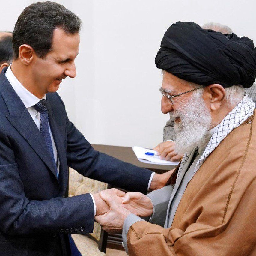 مدیا لاین: جمهوری اسلامی نیروهای وفادار سوری را در اردوگاه‌های صحرایی عراق آموزش می‌دهد