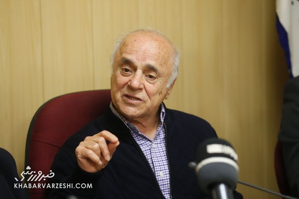 ادعای داریوش مصطفوی: پرسپولیس هم مجوز حرفه‌ای نمی‌گیرد، AFC با فوتبال ایران شوخی ندارد