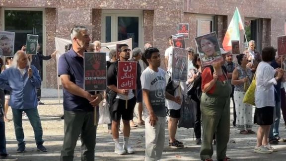 الإيرانيون في الخارج ينتفضون ضد موجة الإعدامات الأخيرة في إيران