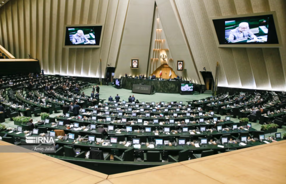 دولت لایحه «مقابله با نشر محتوای خلاف واقع» را پس گرفت