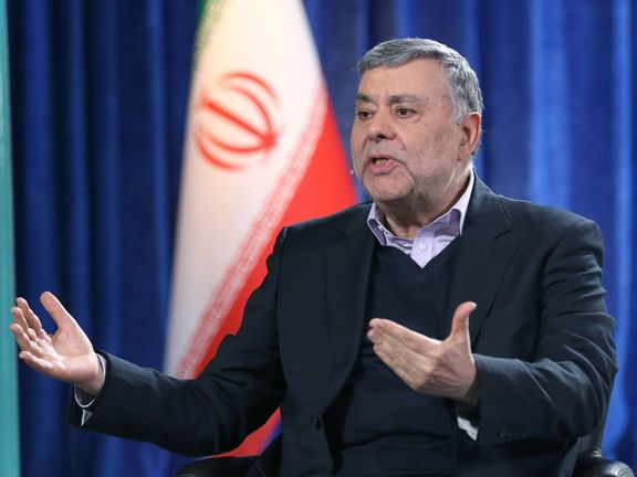 عضو مجمع تشخیص مصلحت نظام: مشکلات اقتصادی دارد ممکلت را از بین میبرد