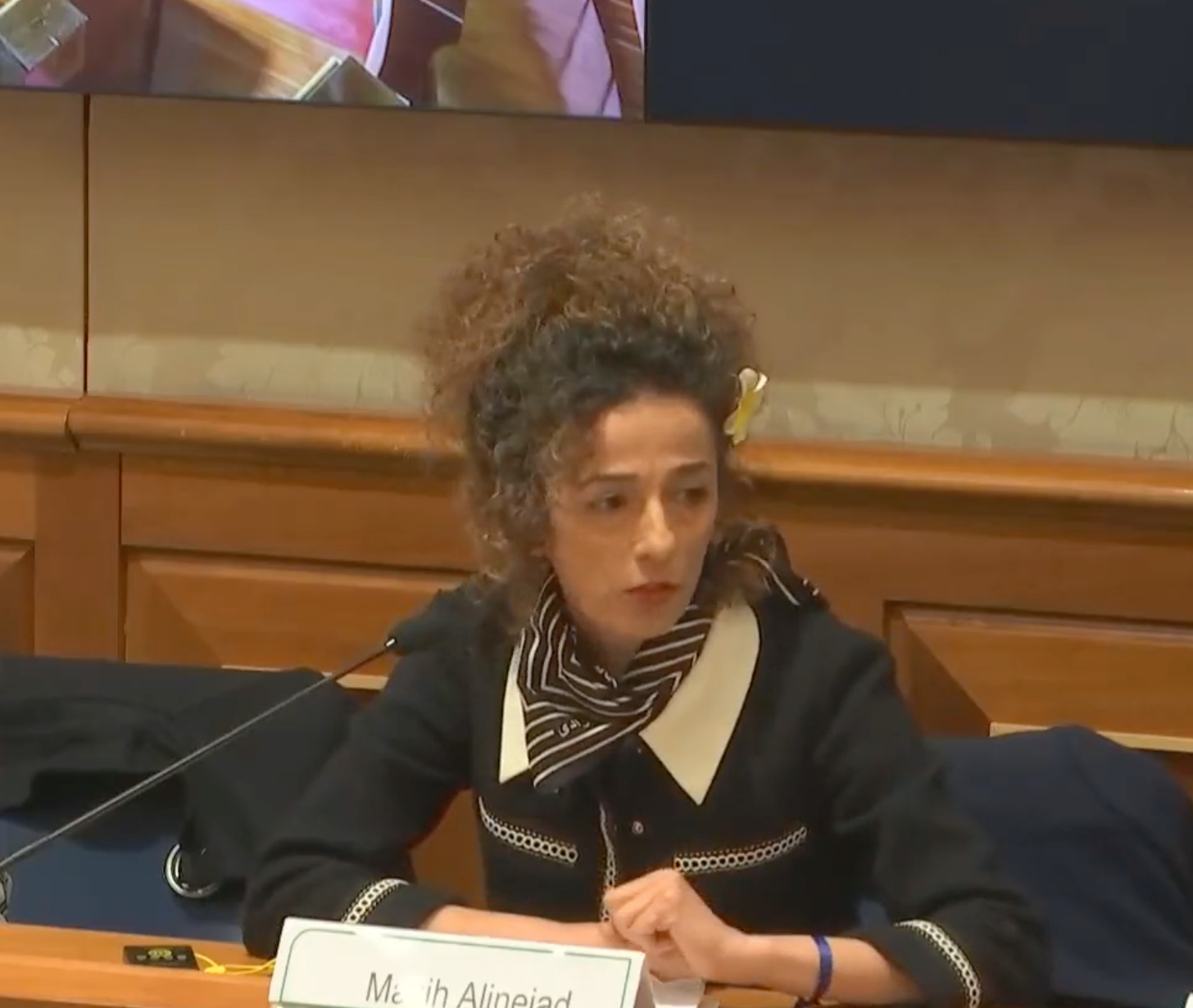 مسیح علینژاد: بریتانیا باید به جای تغییر دفتر ایران‌اینترنشنال، سفارت ایران را تعطیل کند