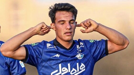 هافبک پیشین استقلال: صبح که بیدار میشیم از دیشب که رفتیم بخوابیم فقیرتر شدیم