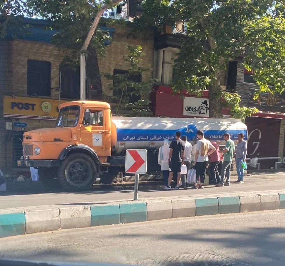 مخاطبان ایران‌اینترنشنال: بحران آب با تعطیلی و فریب و نمایش حل نمی‌شود