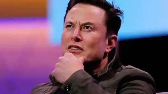 US billionaire Elon Musk offers his Starlink internet service for Iranians