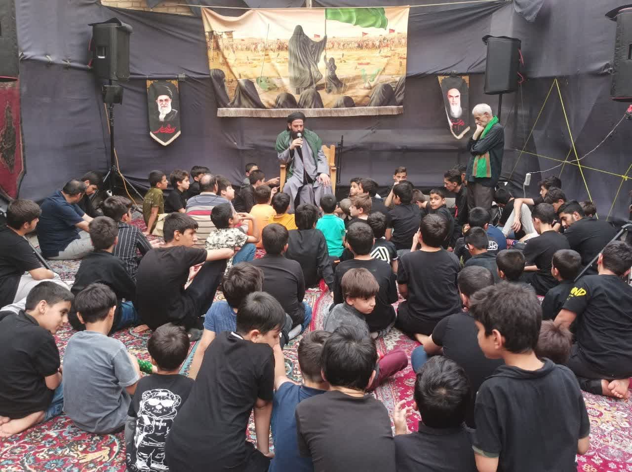 هشدار مقام‌های کنونی و پیشین آموزش و پرورش درباره گسترش مدارس مسجدمحور در ایران