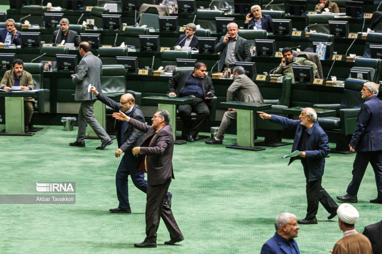 Iranian MPs Support Police Repression Under Unapproved Hijab Bill