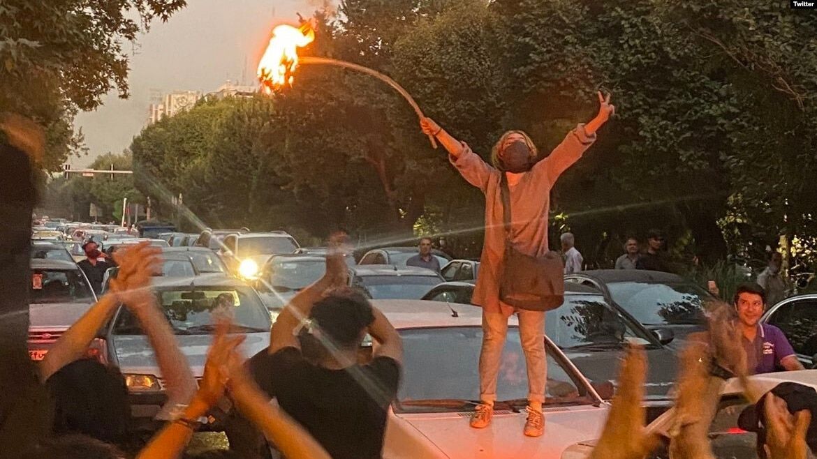 تظاهرات سراسری در ایران؛ این بار از آن زنان