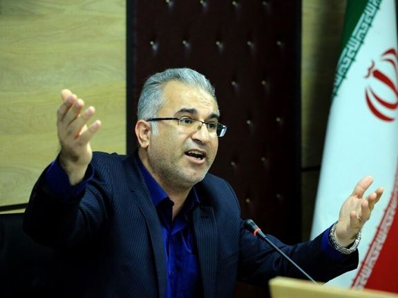 عالم اجتماع إيراني للمرشد: لماذا تعتقد أنك في مركز الكون؟