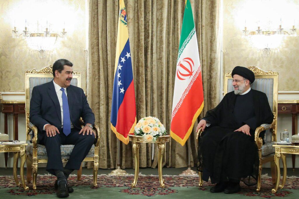 Venezuelan President Nicolás Maduro (left) and President Ebrahim Raisi during a meeting in Tehran  (June 2022)