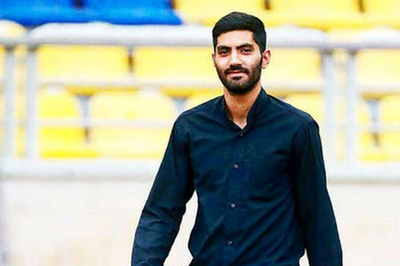 انصاری خطاب به طلبهها: بجای حجاب اجباری، برای فقر و دزدی مسئولین لباس رزم به تن کنید