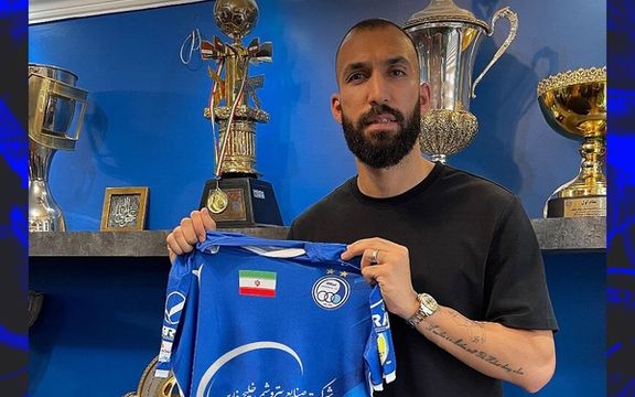 کاپیتان دوم آبیها ماندنی شد؛ قرارداد روزبه چشمی با استقلال یک فصل دیگر تمدید شد