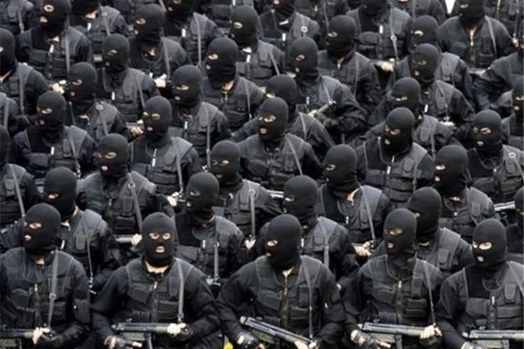 ساختار نیروهای سرکوبگر جمهوری اسلامی میزان اثرگذاری مبارزه خشونتپرهیز را با ابهام مواجه میکند