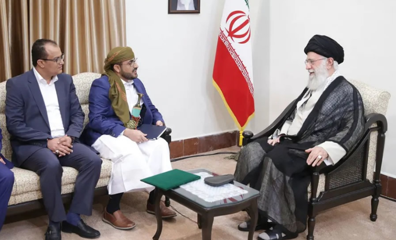 واشنطن: لا يمكن لإيران الاختباء وراء الحوثيين..وعليها التوقف عن أعمالها المزعزعة للاستقرار