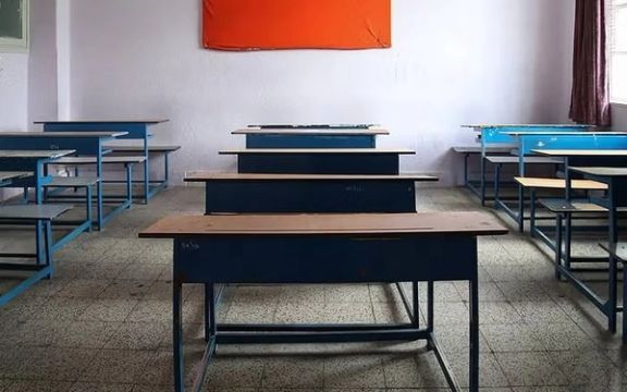 تشدید فشارهای امنیتی علیه دانشآموزان؛ خانوادهها به مدرسه بدبین شدهاند