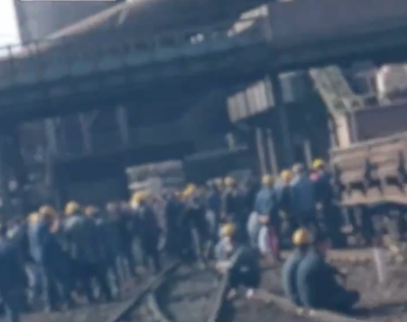 استمرار الانتفاضة الشعبية في إيران.. وانضمام القطاع الصناعي إلى الإضرابات