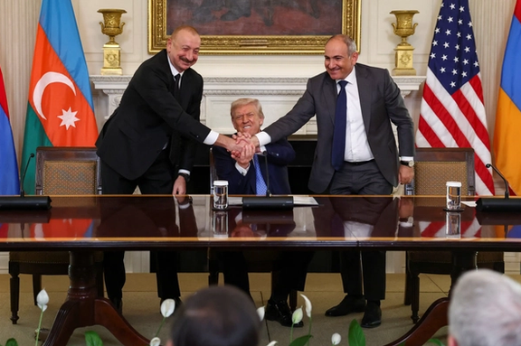 واکنش روزنامه کیهان به دالان زنگزور: عبور شناورهای آمریکا و اسرائیل از تنگه هرمز ممنوع شود