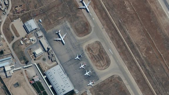 رویترز: حدود یک هزار نفر برای خروج از فرودگاه مزار شریف منتظر موافقت طالبان هستند