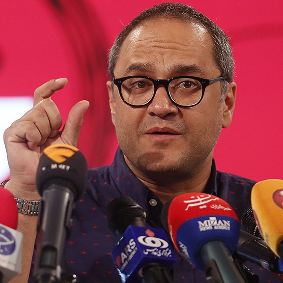 رامبد جوان: برنامه «خندوانه» به مردم میگوید دوام بیاورید