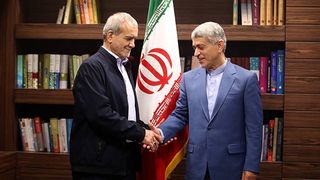 Economists warn Iran's president-elect about liberalization plans