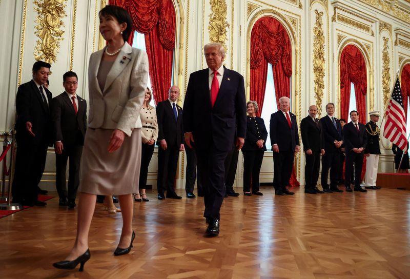 نخست‌وزیر ژاپن: ترامپ را نامزد دریافت جایزه صلح نوبل می‌کنیم