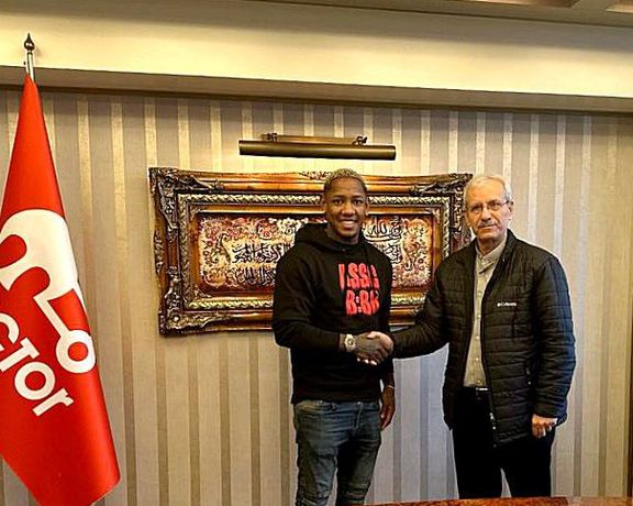 با عقد قراردادی ۱,۵ ساله؛ رومل کیوتو، مهاجم هندوراسی، به تراکتور پیوست