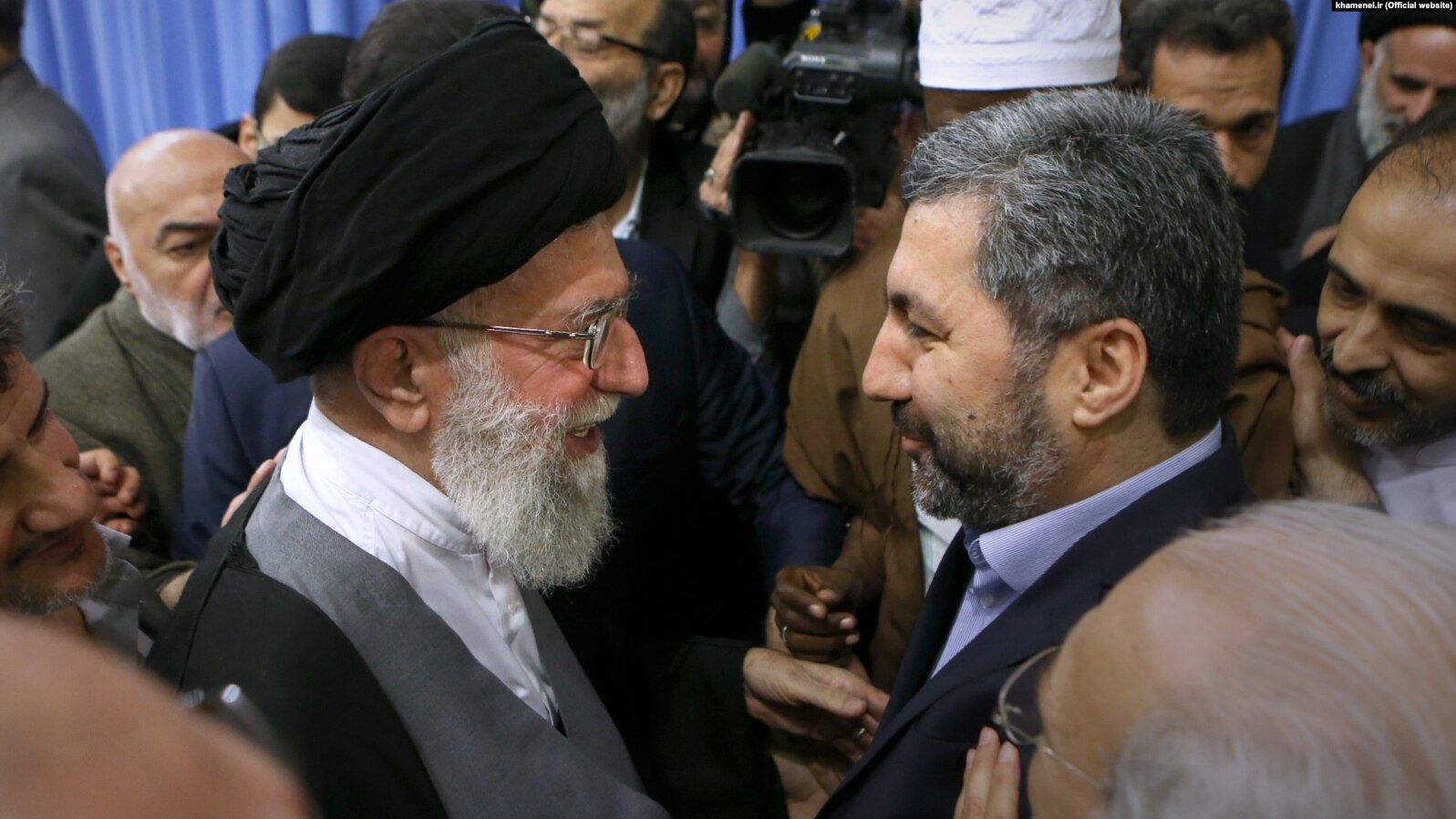 محی‌الدین کبیری و خامنه‌ای 