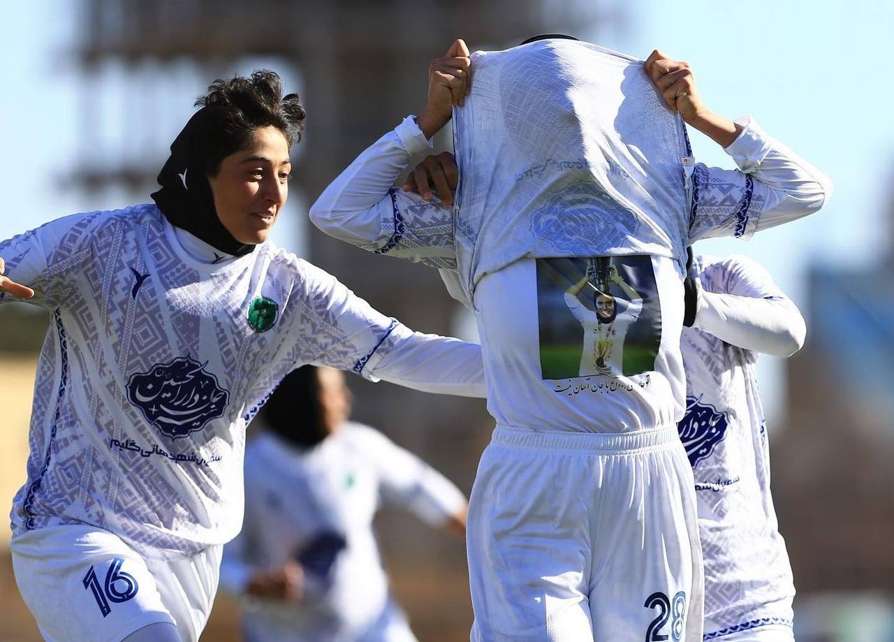 شهرداری سیرجان ۲-۲ خاتون بم؛ دربی کرمان، به یاد ملیکا، بدون اختلال در شکست‌ناپذیری خاتون!