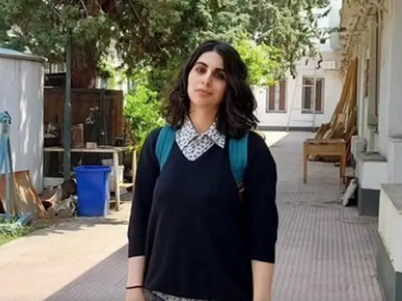 سپیده رشنو: حبس برای مو، مانند حبس برای داشتن دست و پا بلاهت محض است