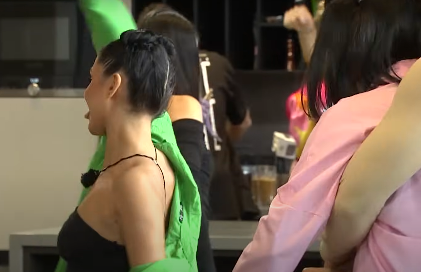 Contestants dance in an episode of Eternal Love