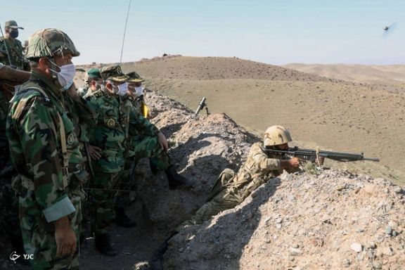 Iranian troops on the border with Azerbaijan in October 2020