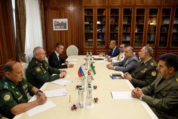 Russia, Iran Discuss Military Cooperation Amid Western Sanctions