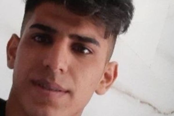 امیرمحمد محمدی ۱۸دی در اعتراضات کرج هدف گلوله جنگی قرار گرفت و کشته شد