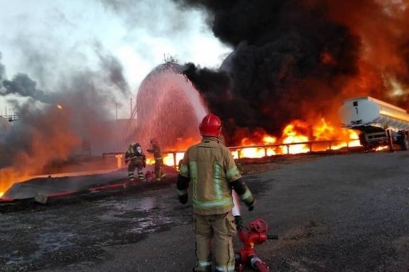 شرکت پخش فراوردههای نفتی در پی حریق پالایشگاه: مردم تهران به پمپ بنزینها هجوم نیاورند