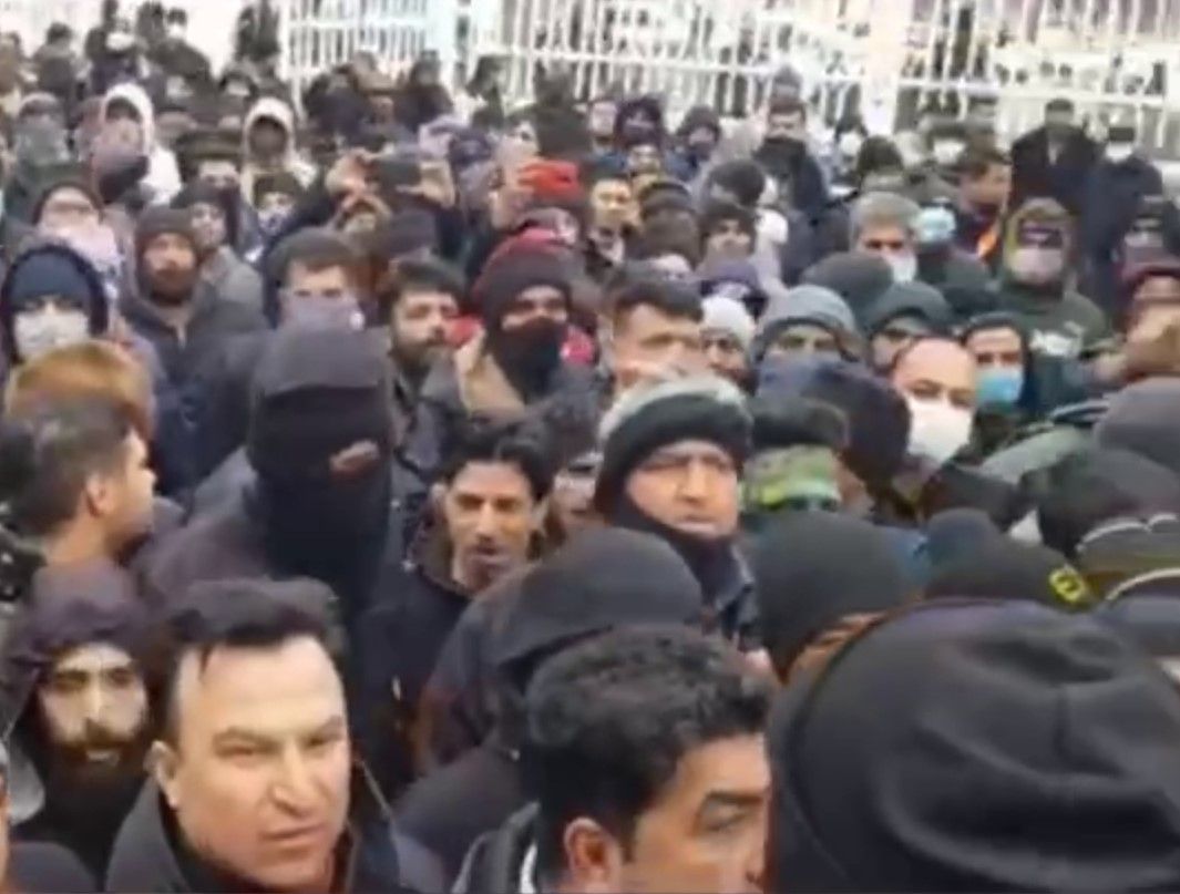 اعتراضات به «بی‌لیاقتی» جمهوری اسلامی در «زمستان سخت»؛ مردم تربت جام تجمع کردند