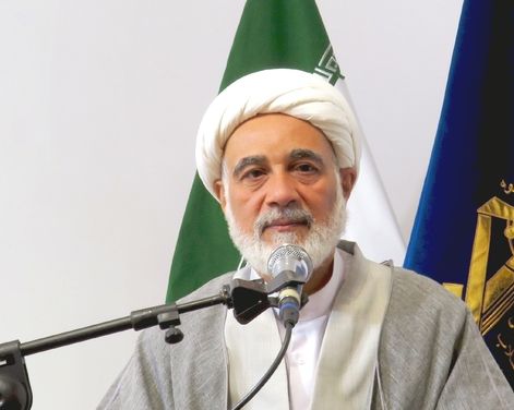 مستشار بازنشسته دیوان عالی کشور: نفوذ مثل موریانه استوانههای نظام اسلامی را نابود میکند