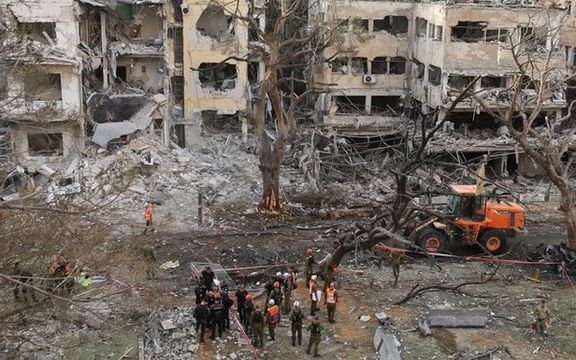 Israel and Tehran ramp up blows as fear deepens in Iranian capital