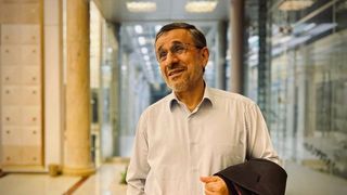 Ahmadinejad Ends Dubai Trip Early After It Kicks Up Storm In Tehran