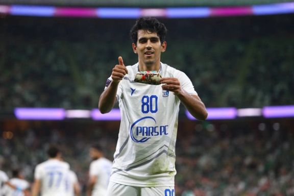 ایافسی وینگر استقلال را محروم کرد؛ محمدحسین اسلامی دور گروهی لیگ نخبگان را از دست داد