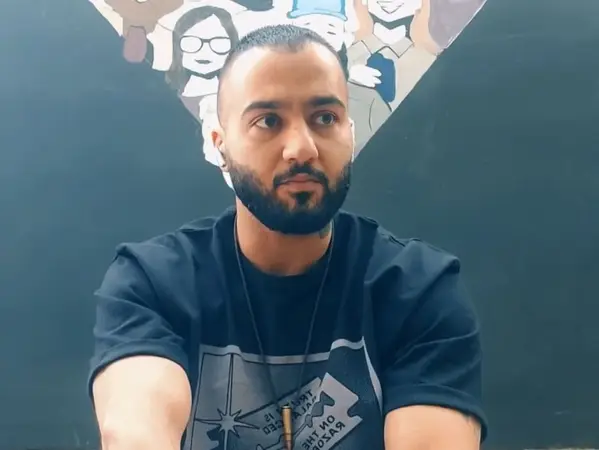 في شكوى للأمم المتحدة.. 3 منظمات حقوقية تطالب بالإفراج عن مغني الراب الإيراني توماج صالحي