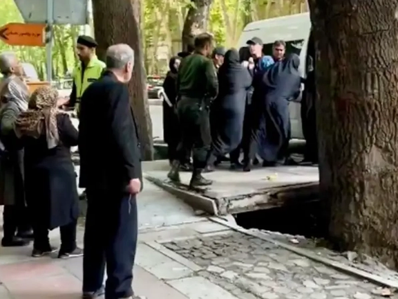 عضو کمیسیون فرهنگی مجلس: در لایحه حجاب مقرر شده پلیس ۵ گروه را بازداشت کند