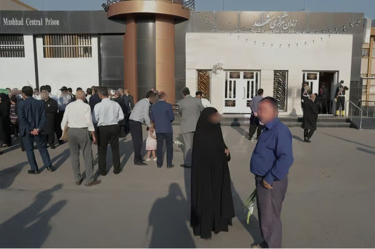 اعتُقلن خلال الاحتجاجات.. احتجاز 30 امرأة وسط ظروف مأساوية بسجن وكيل آباد في "مشهد" بإيران