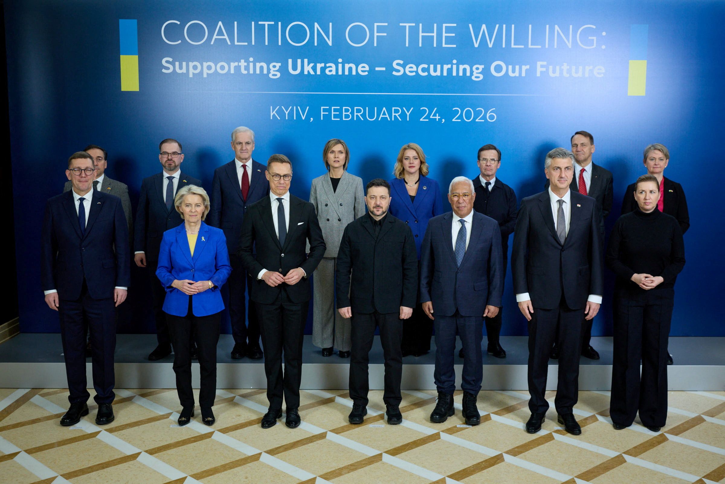 زلنسکی در چهارمین سالگرد جنگ اوکراین، از متحدان کی‌یف خواست به حمایت خود ادامه دهند