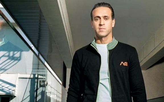 علی کریمی: روزی تعلیق تیم ملی فوتبال ایران اتفاق خواهد افتاد، پس دست و پا نزنید