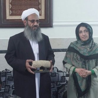 کانون مدافعان حقوق بشر: مواضع اخیر مولوی عبدالحمید را رد کرده و جایزه او را پس میگیریم