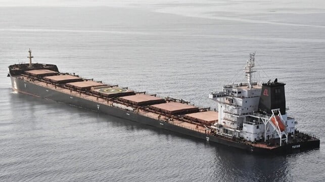 تلویزیون وابسته به حوثی‌ها از دست‌کم ۱۰ حمله هوایی نیروهای ائتلاف به رهبری آمریکا خبر داد