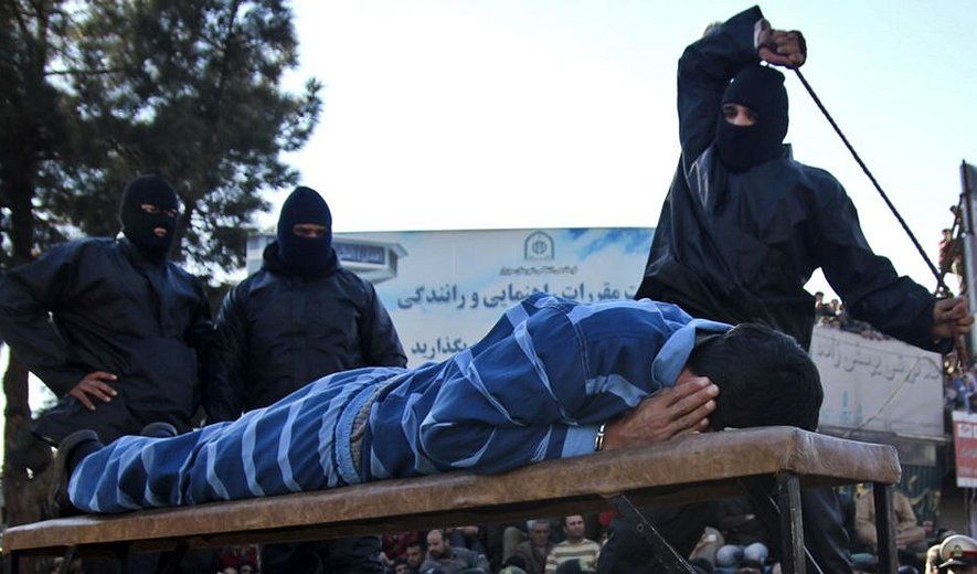 جلد صحافي إيراني بعد كشفه "فساد" أحد البرلمانيين