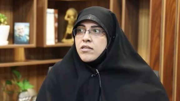 استاد مرکز تحقیقات زنان: اگر حاکمیت از حجاب کوتاه بیاید باید کلا از حوزه بدن کنار بکشد