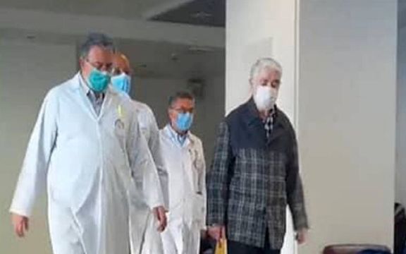 خبرگزاری ایرنا: میرحسین موسوی برای درمان آنفولانزا به یکی از مراکز درمانی تهران منتقل شد
