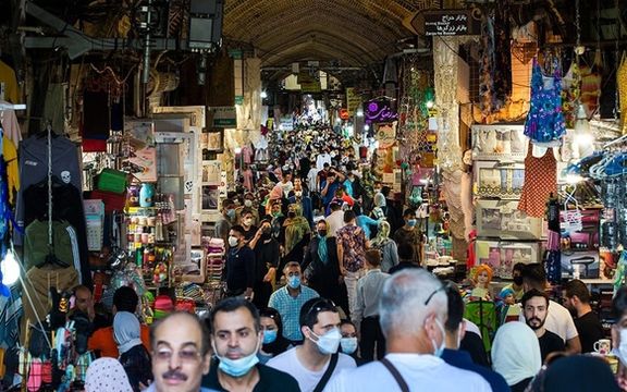 بازار تهران مثل هر روز بازار و پر ازدحام بود